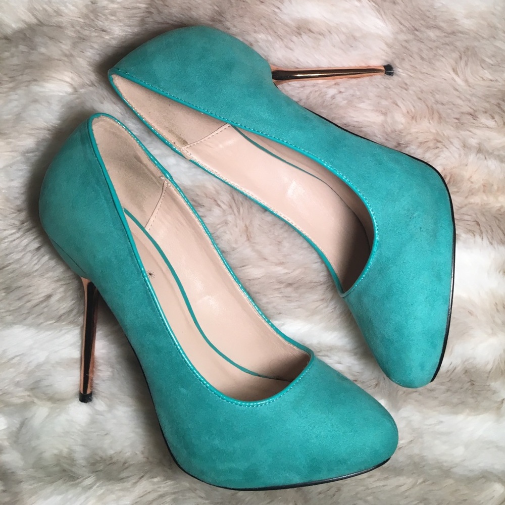 ShoeDazzle* Mint Green-Gold Metal Heels